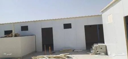 ملاحق وغرف ومستودعات ساندوتش بانل أبها 
